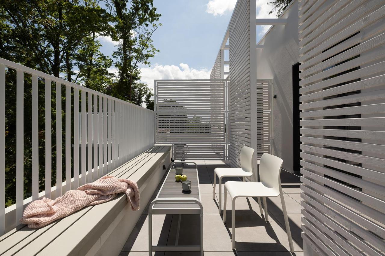 Lovesea Apartments Rewal Eksteriør billede